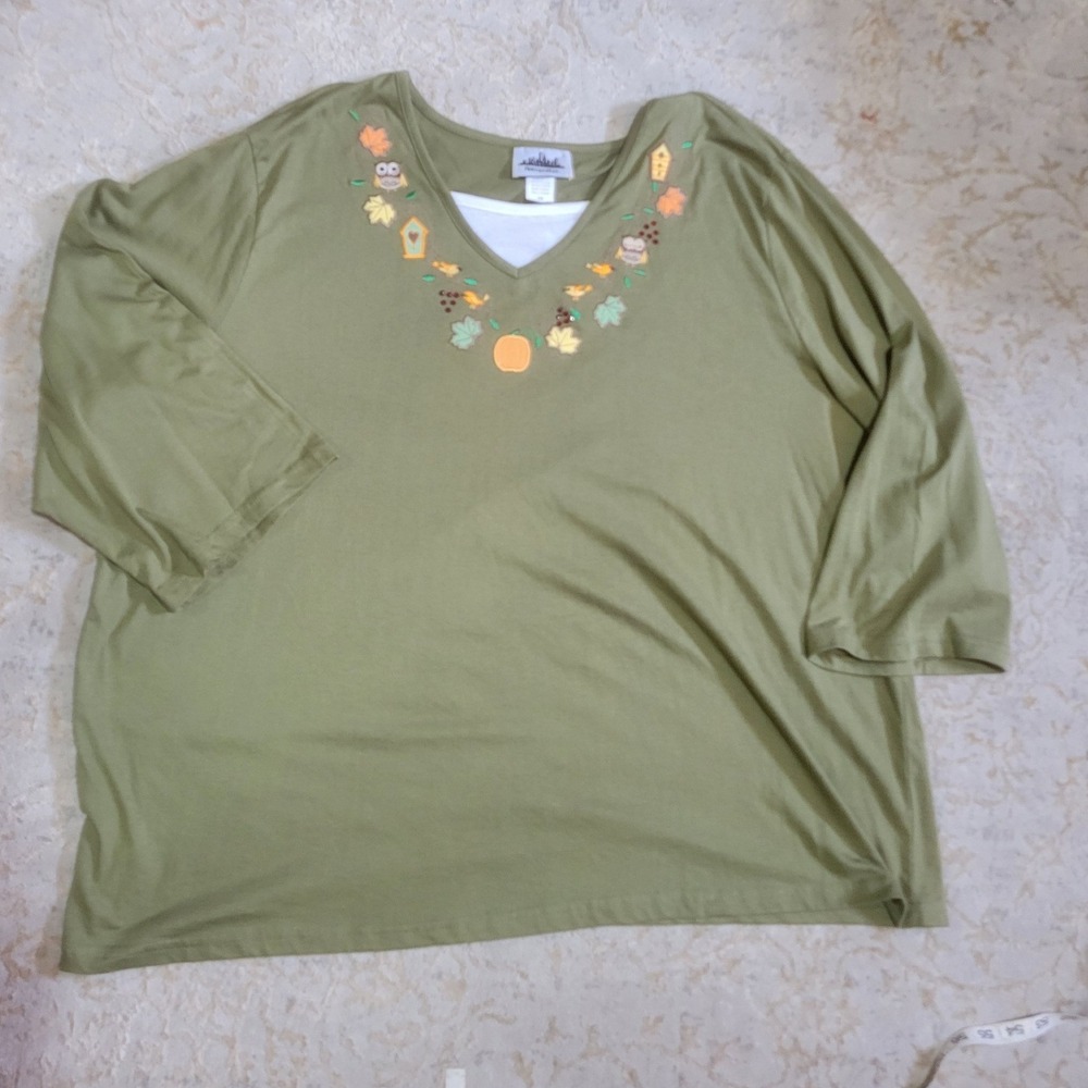 Metropolitan 3X Olive Green Fall Embroidered V-Neck 3/4 Sleeve Top Pumpkin